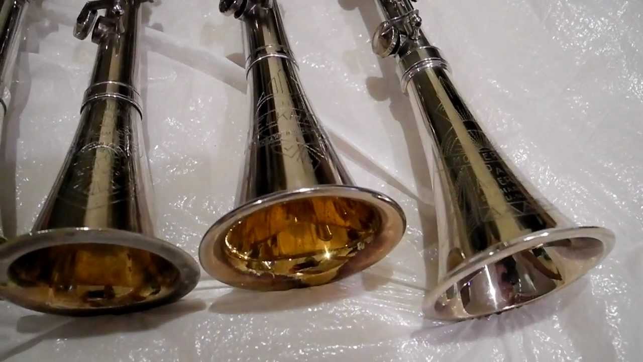 silver metal clarinet