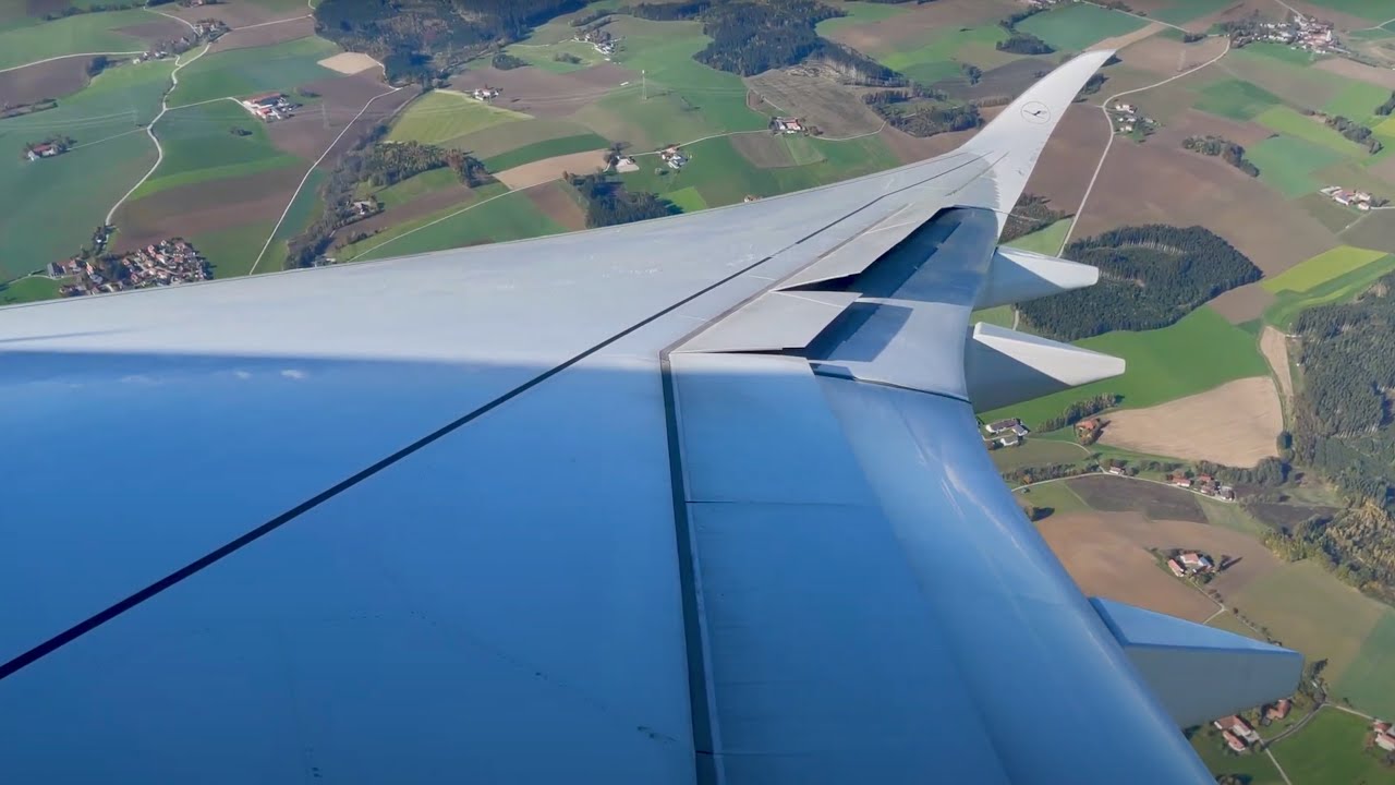 Lufthansa Airbus A350-900 | Wingview Landing Munich Airport MUC
