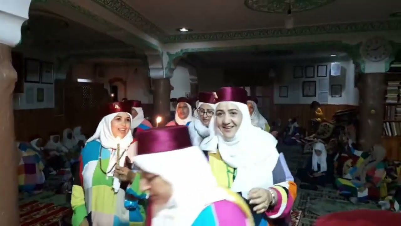 دخلة تونسية بالدف والشموع بمقر الزاوية الكركرية الله يا لطيف اللطف الله يا قاضي الحاجات