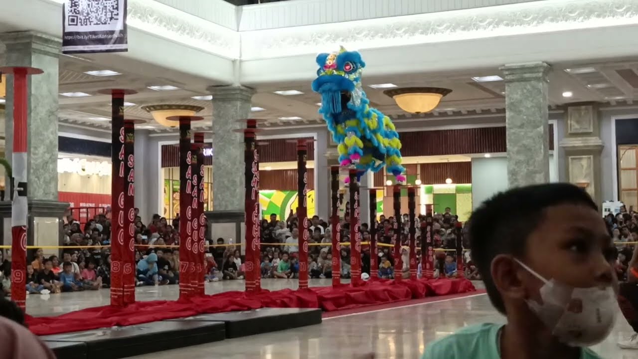 MANTAP BETUL!! ATRAKSI BARONGSAI TONGGAK SLEMAN CITY HALL