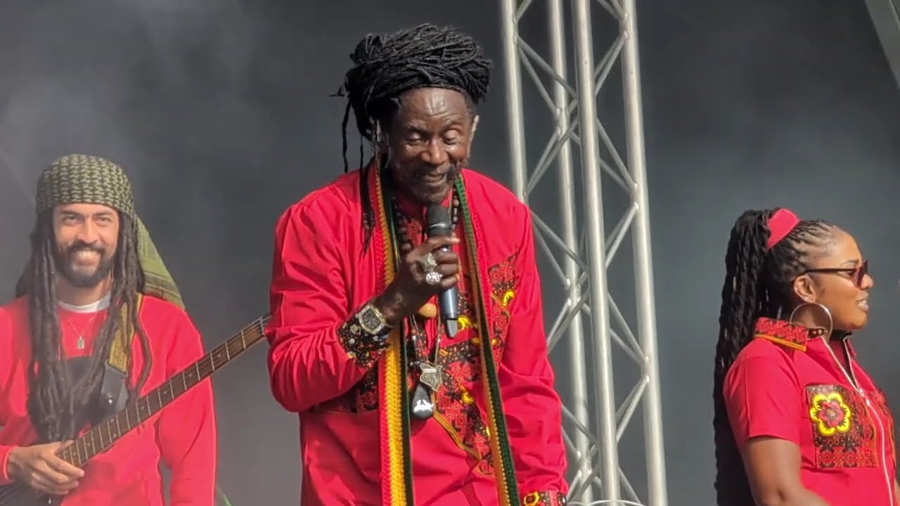 Reggae Land UK: EVERTON BLENDER 70 YEARS OLD VOICE STILL SMOOTH As TOP SHELF RUM, RIP GREGORY ISSACS