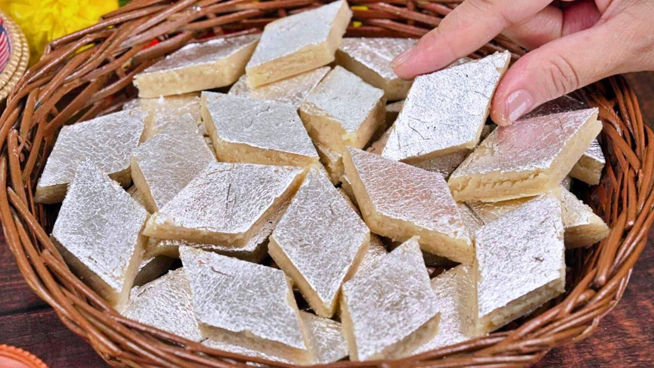 इस दिवाली पर बनाएं मार्किट जैसी परफेक्ट काजू कतली | Kaju Katli Easy Recipe
