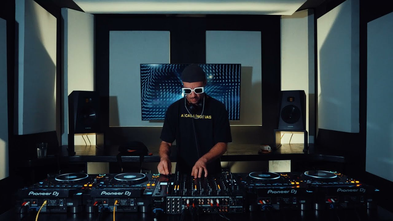 @lajuanitastudio pres. Nico Ferra - 24/04/2025