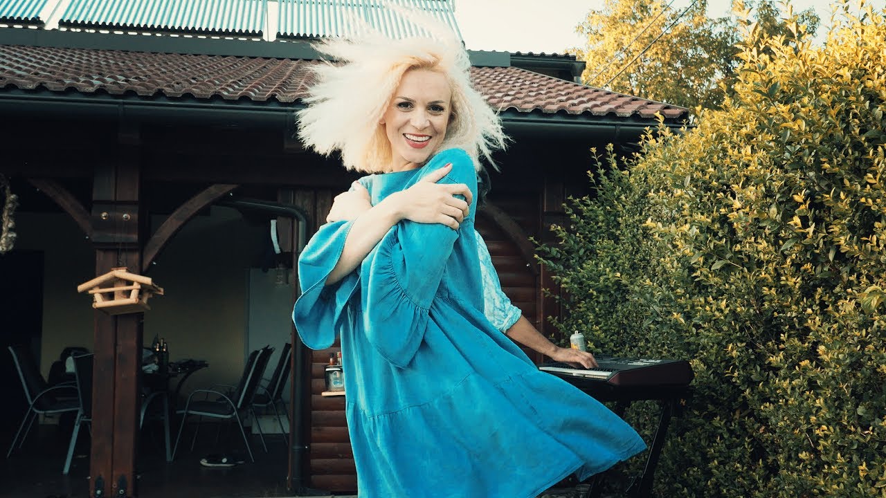 Ivana Marić - Jao meni (OFFICIAL VIDEO)
