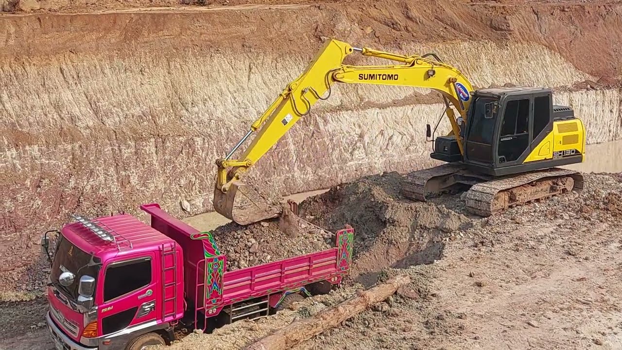 รีวิว SUMITOMO SH130-6 เล่นบ่อดินลึก ดินดาน ดั้มเจอทางชัน แต่งหล่อ แsงทุกคัน excavator and truck