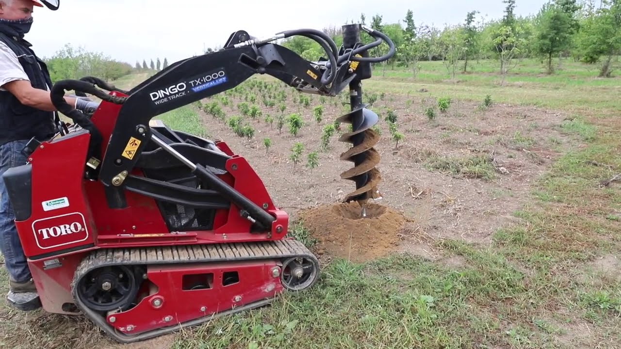 Toro Dingo TX1000 @ Baumschule Bosman
