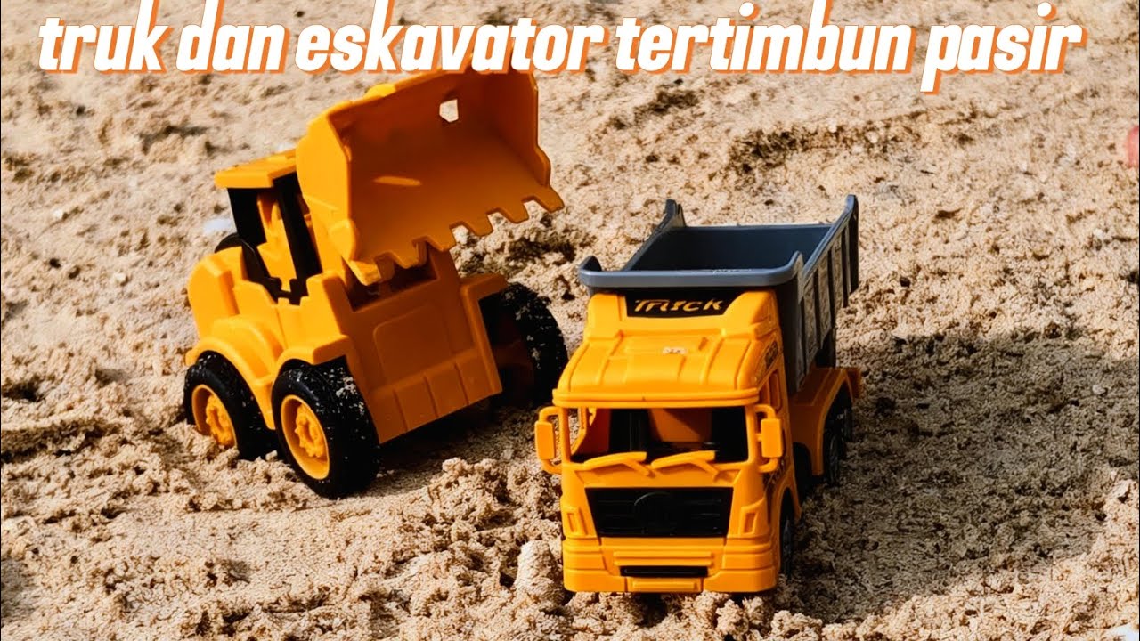 Truk dan eskavator tertimbun tambang pasir runtuh