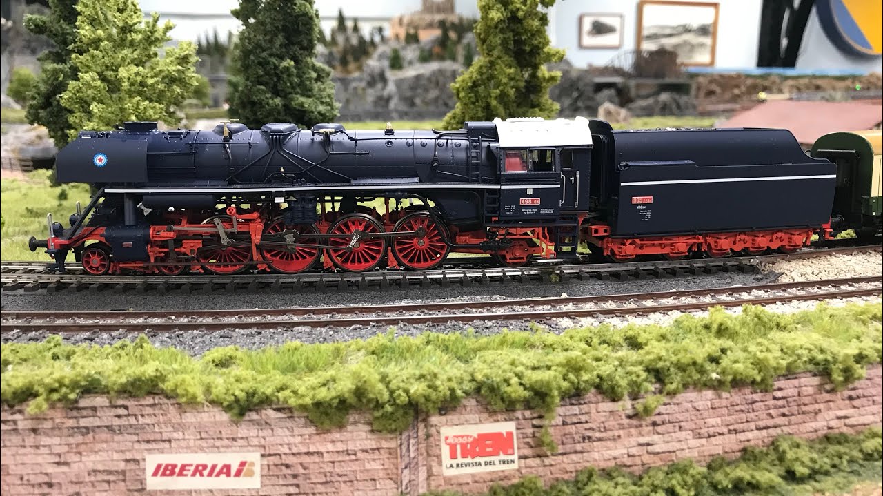 Br 498.1 Albatros mit halberstädter DR