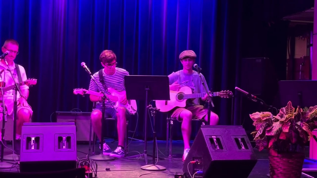 Waves of the World - Lukas Kochansky w/ Adam Keshishian (Berklee open mic)