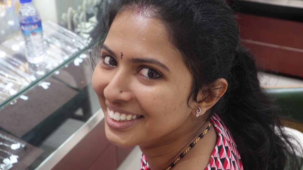 Nose Piercing with Gun| Oru mookukuthal aparatha| Mookuthi| മൂക്കുത്തി