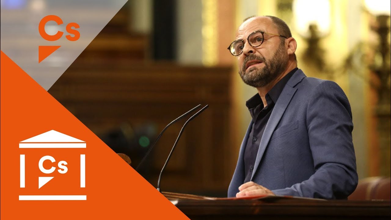 José Luis Martínez. Debate sobre problemas de los residuos plásticos y su reducción