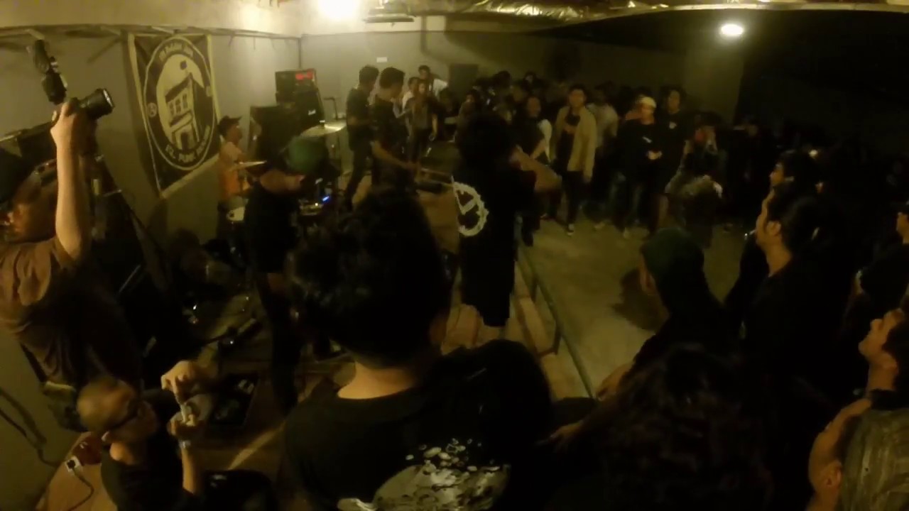 Triangle fullset live at Rumah Api 2017
