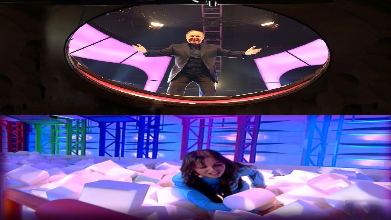 Cosa c'è sotto la botola di 'Caduta libera'?