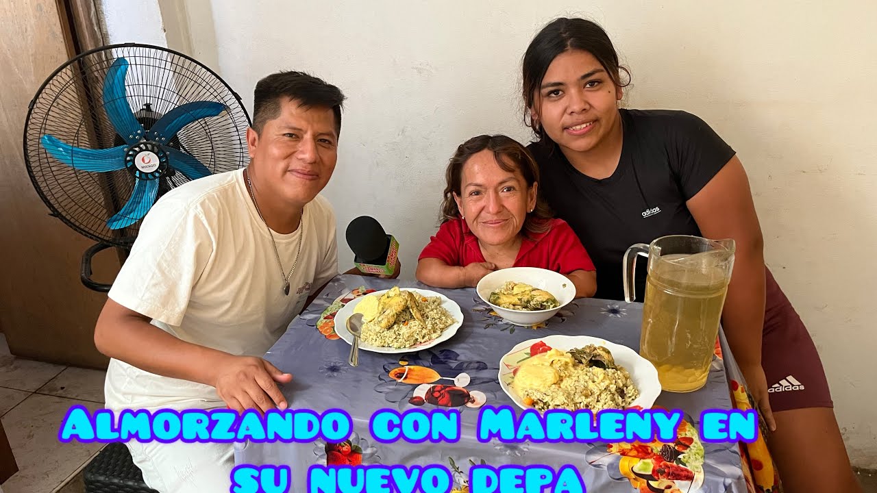 Almorzando con la pequeña Marleny en su nuevo departamento 