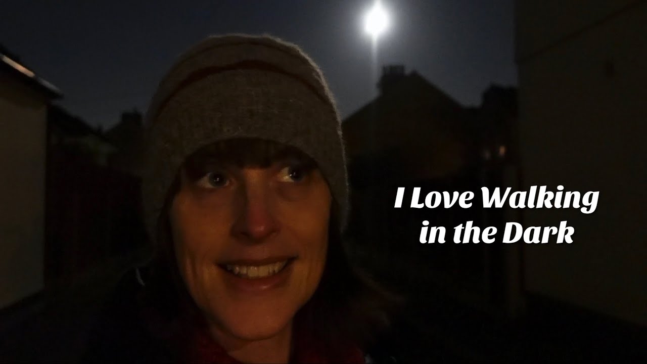 Walking Plans for the Year & Why I Love Nighttime Walks • Vlog