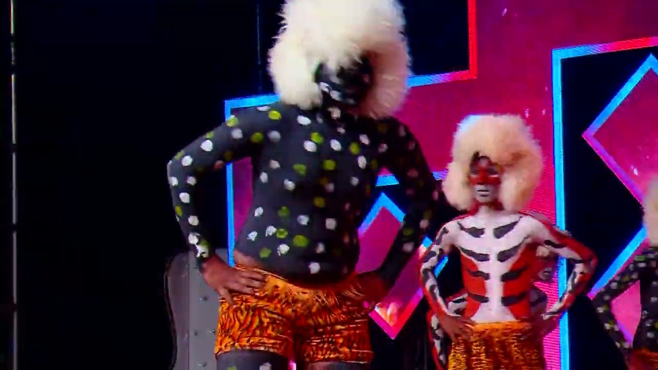 Tiger Dance! A Karnataka Coastal Dance performed by our 8th Grade students! Vikasa Parva!