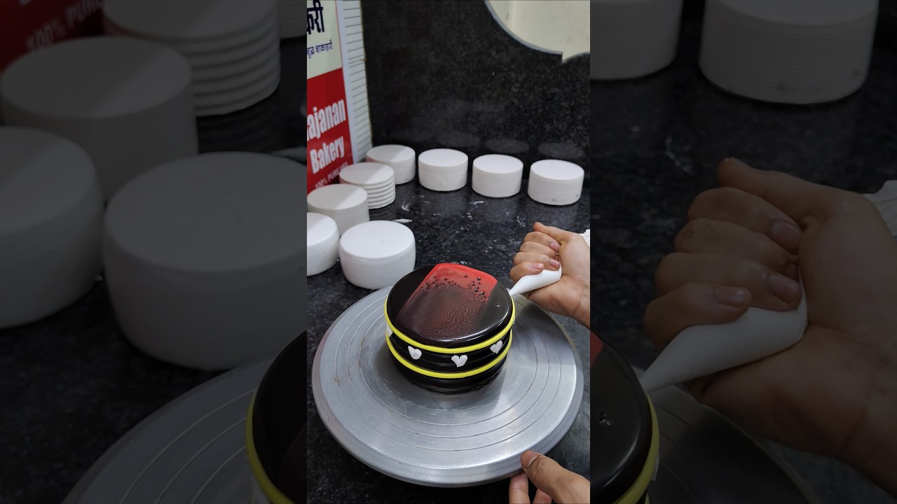 Chocolate Garnishing Cake Design #trending #viral #cakedesign #shortsfeed #shorts #ytshorts #food