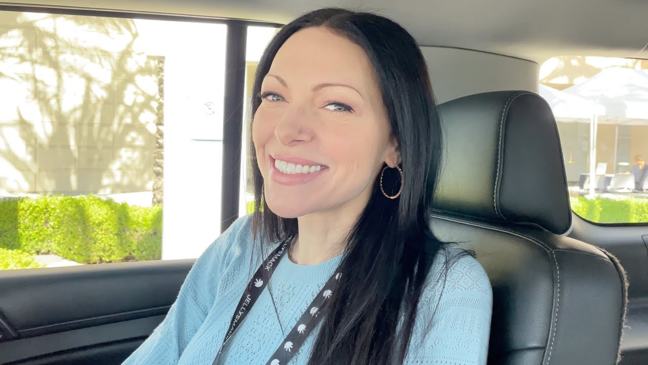 GRWM (Get Ready with Me) for VidCon 2022!