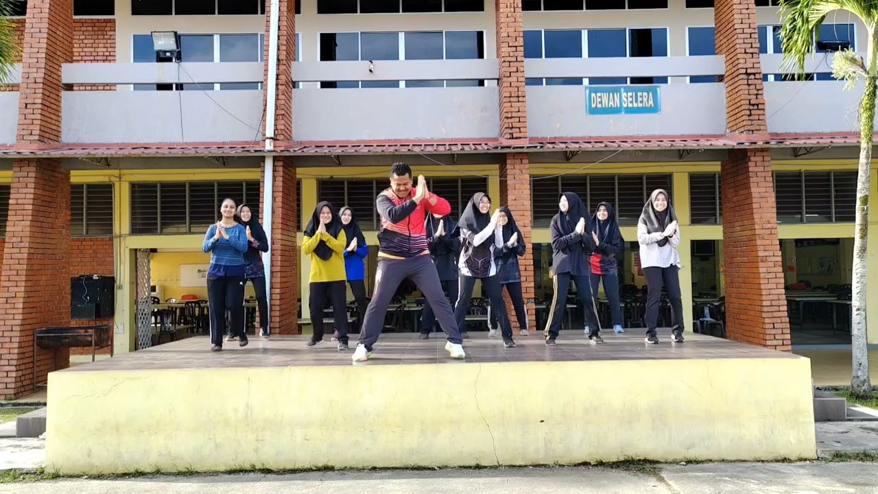 Senamrobik WAKA WAKA MRSM Kuantan
