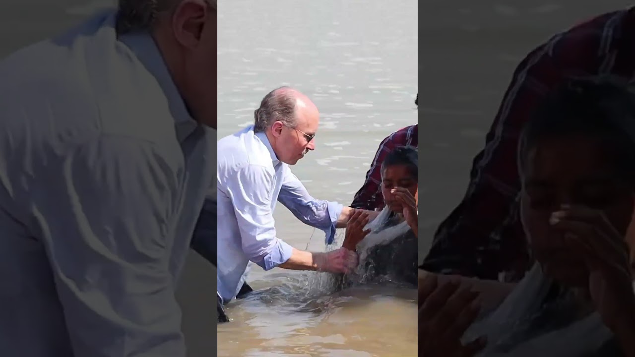 Christian Baptisms in Pakistan 🇵🇰 | Powerful Moment of Faith! #baptism #christian #pakistan #Jesus
