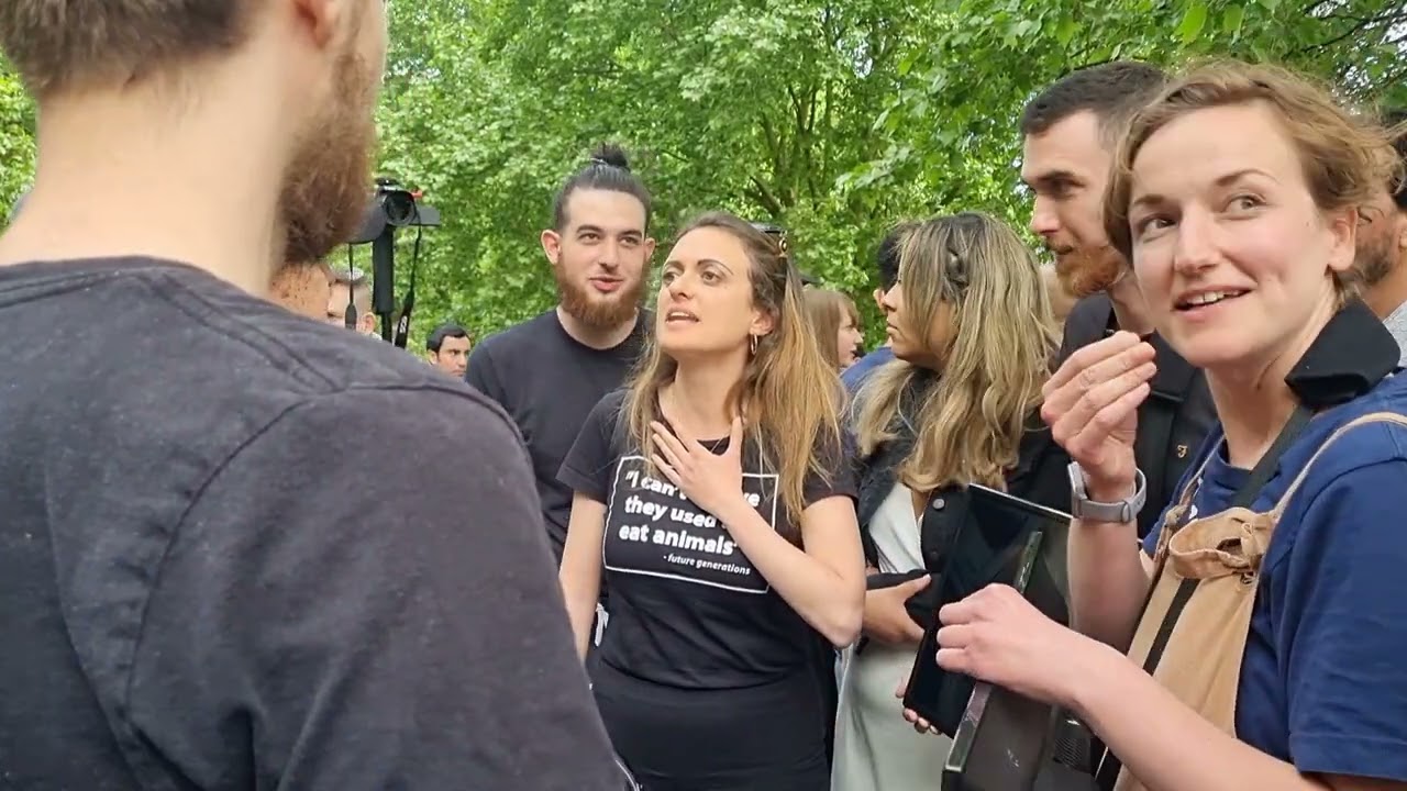 Veganism Equal To Hypocrisy! Mansur and Vegan Speakers Corner