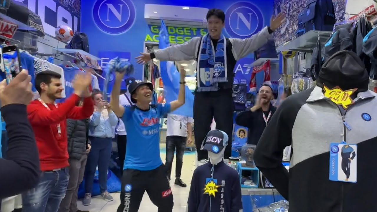 @새벽의 축구전문가 페노님… 나폴리에서 한국인의 흥을 보여주다! 에헤라디야!