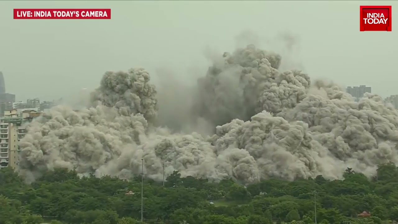 Twin towers demolition