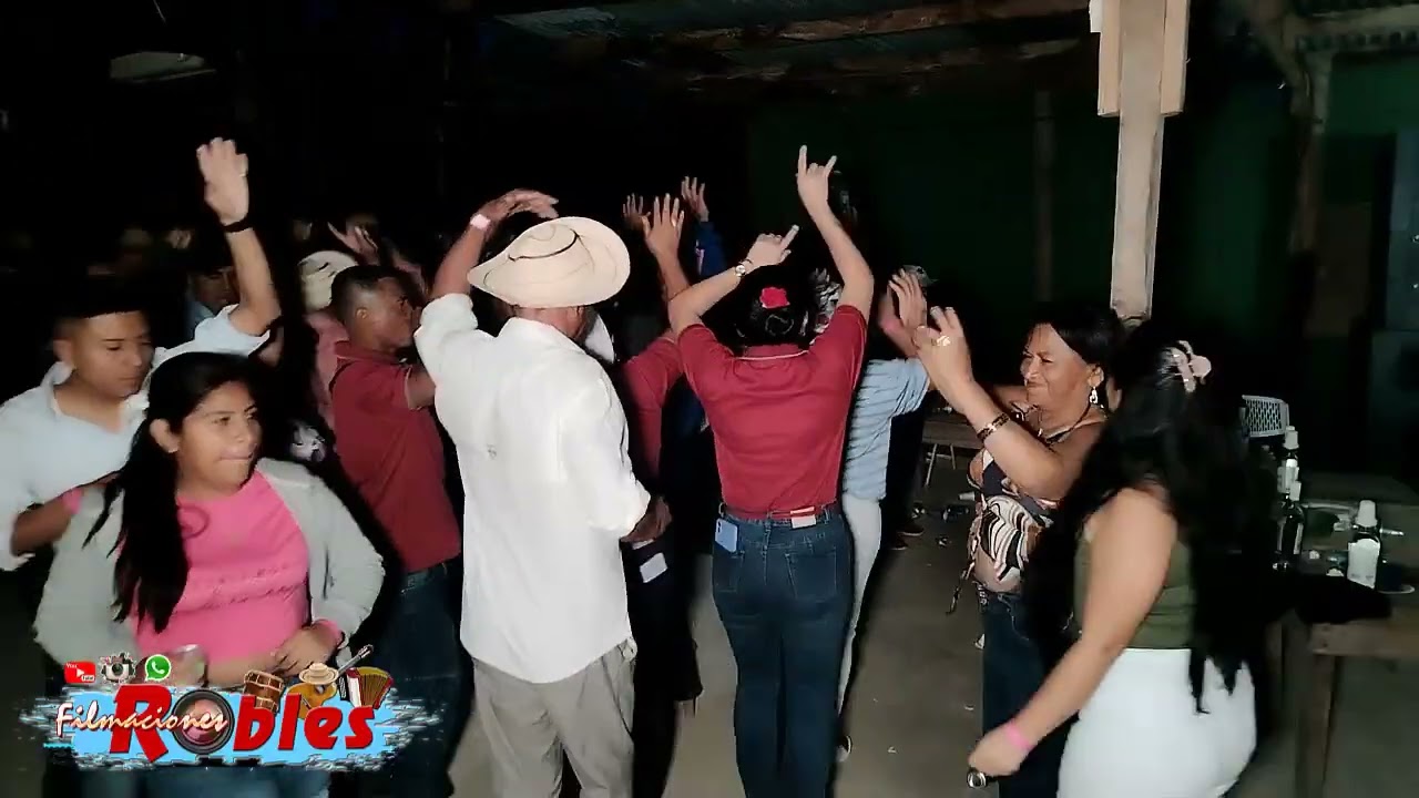 ATRAVESADO DESDE EL MACANO DE ANTON FIESTA DE JULIO CESAR SANCHEZ, CON SANTO CHIRU