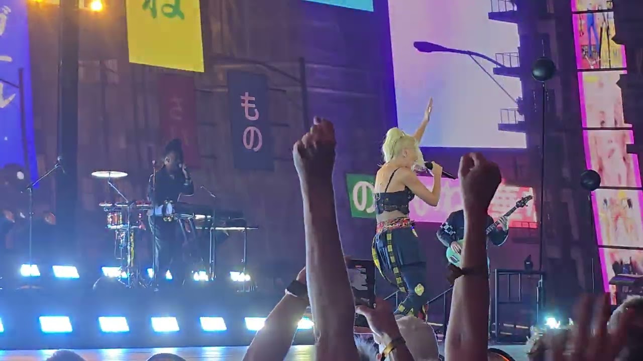 Gwen Stefani: It's My Life (Talk Talk Cover) [Sphere, Vegas - 8 May 25]