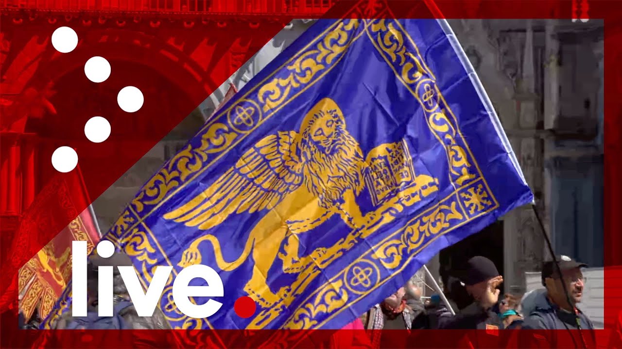 Venezia, indipendentisti veneti in Piazza San Marco per la festa del patrono