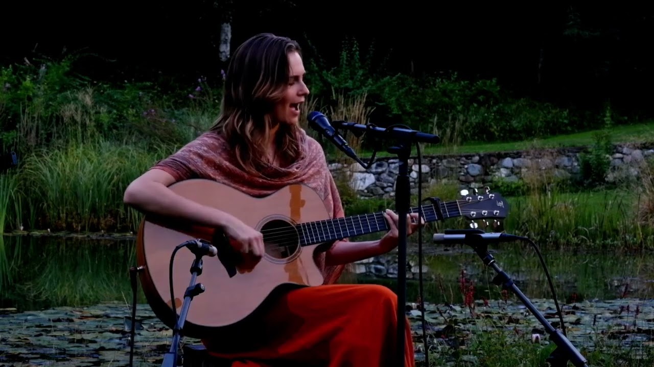 Soften (Live in Manuela's Garden)