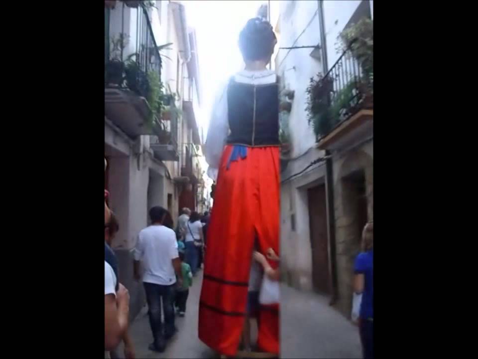 Salida de Gigantes y Cabezudos Fiestas Mayores de Alcorisa 2012