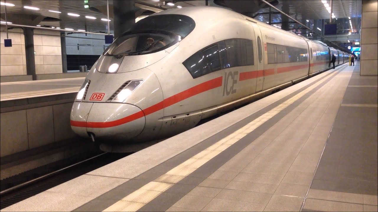 Ein-/Ausfahrt ICE 3 in Berlin Hauptbahnhof (tief)