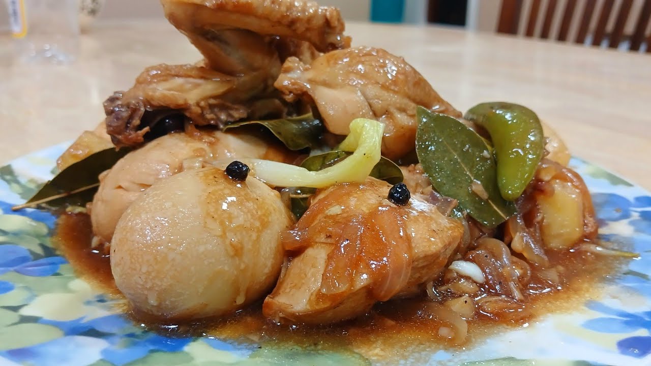 FILIPINO STYLE CHICKEN ADOBO WITH EGG || A day in my cooking vlog