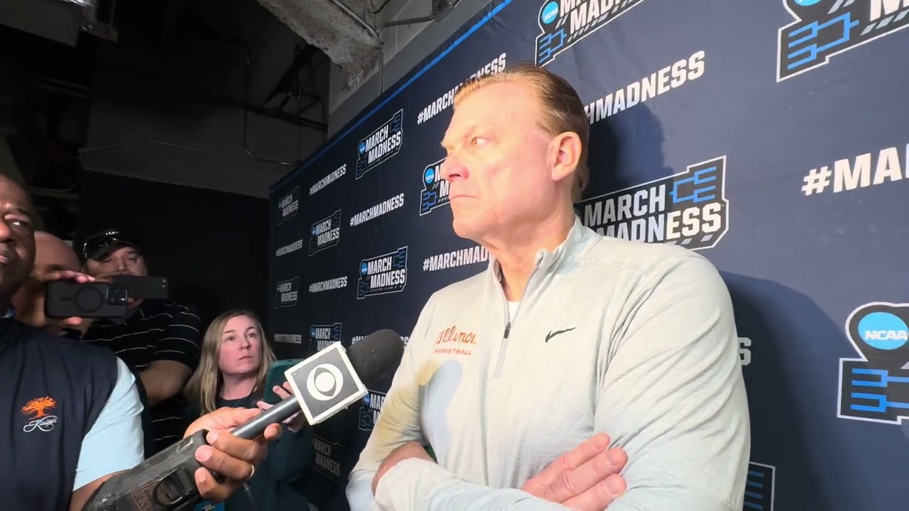 Брэд Андервуд перед матчем с VCU на турнире NCAA