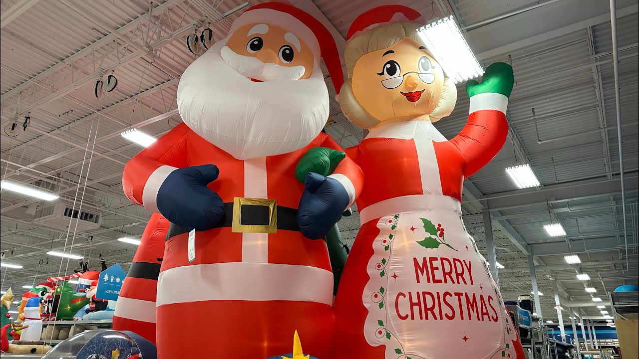 AT HOME CHRISTMAS INFLATABLES DISPLAY 2025