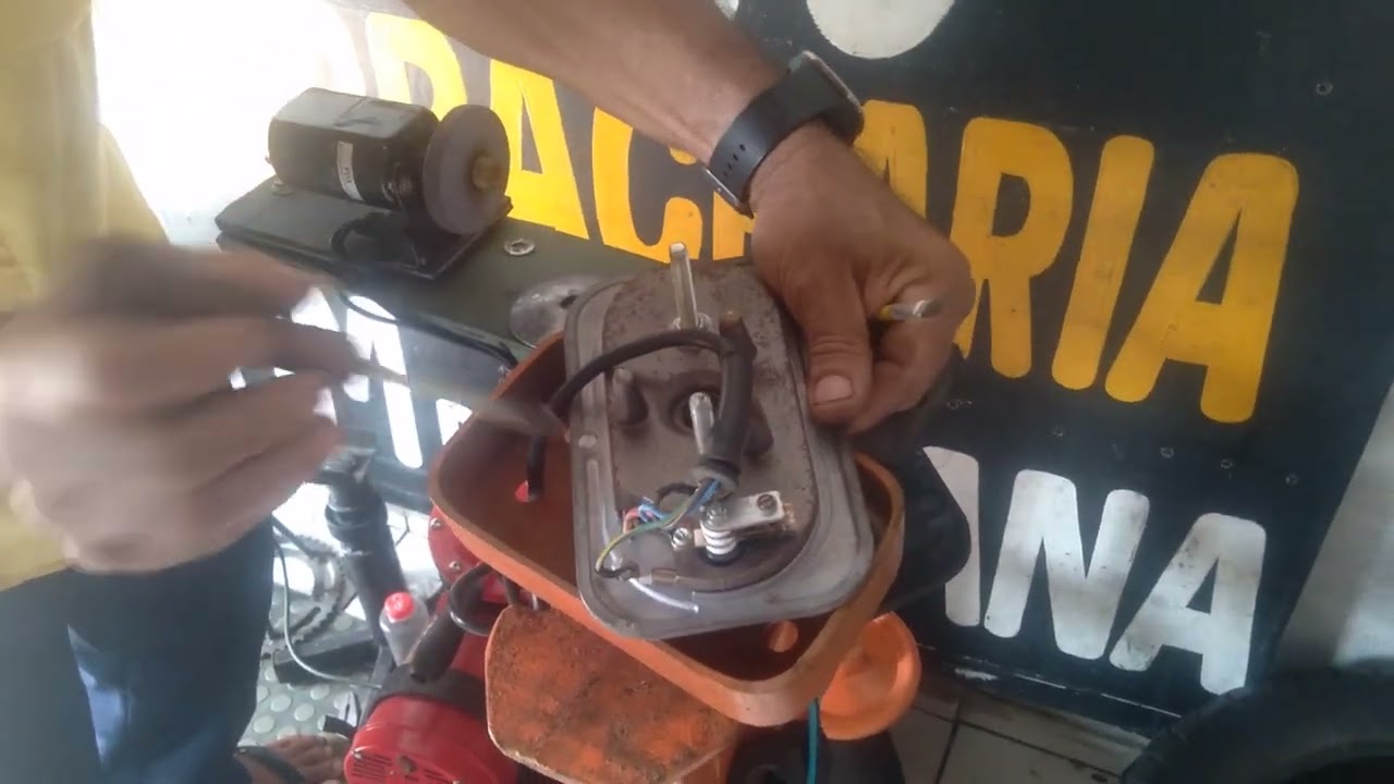 olá amigos, pessoal mostrando como é  feito a regulagem da máquina viluz ( calor) relé térmico!!