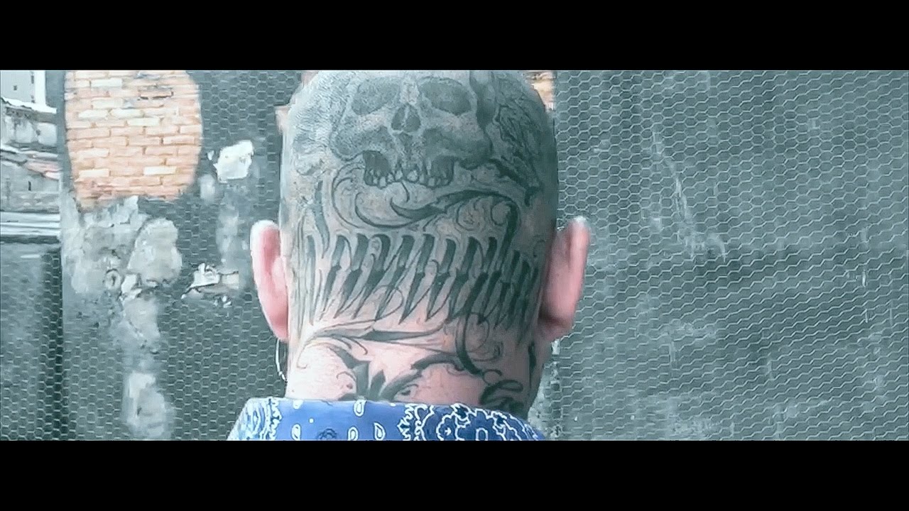 WALINO & MAX IL NANO - LÀ FUORI (video ufficiale)