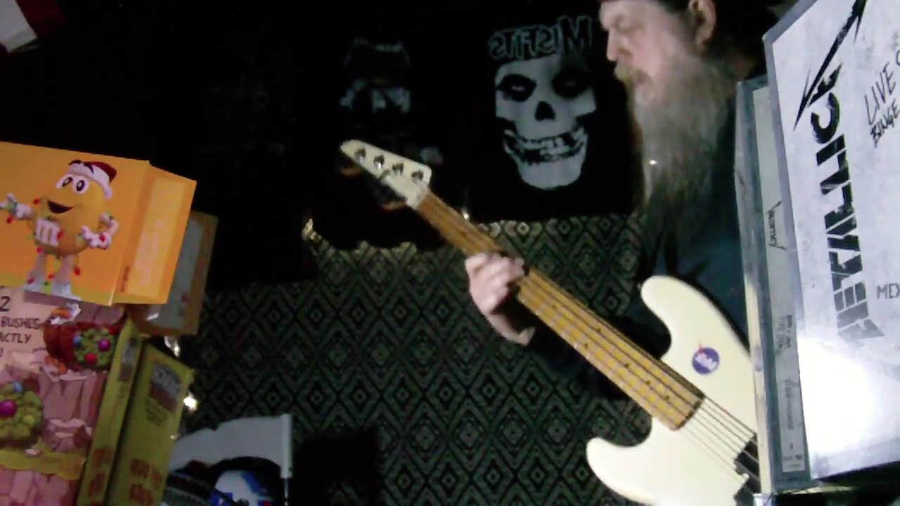 Mercyful Fate - A Dangerous Meeting - (HD) Bass guitar (demo)