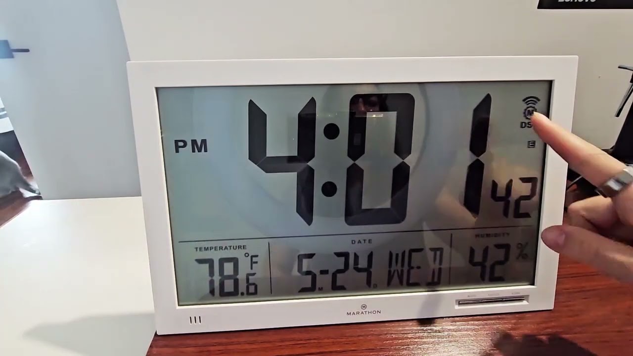 Review  MARATHON Slim Jumbo Atomic Wall Clock