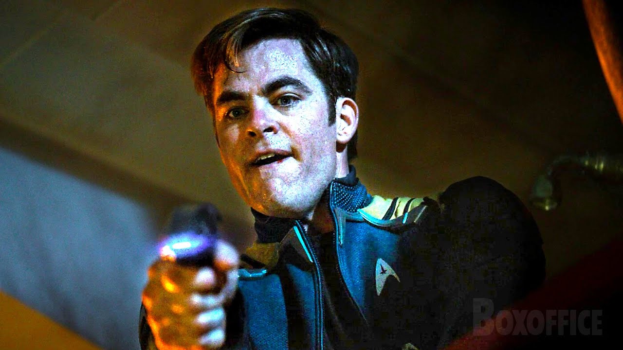 Le Captain Kirk démarre un vaisseau à coup de blaster | Star Trek: Sans limites | Extrait VF