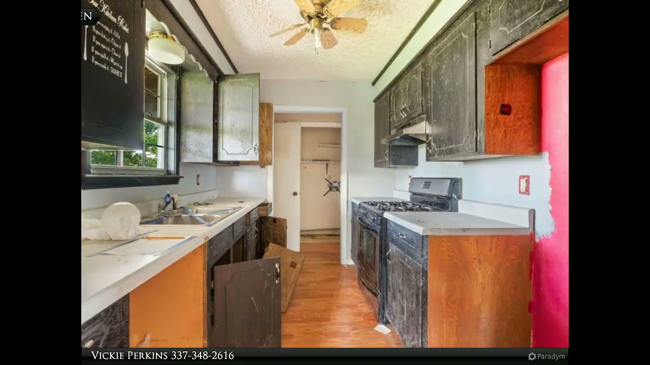 Century 21 Delia Realty Group - 228 Calhoun Dairy Dr