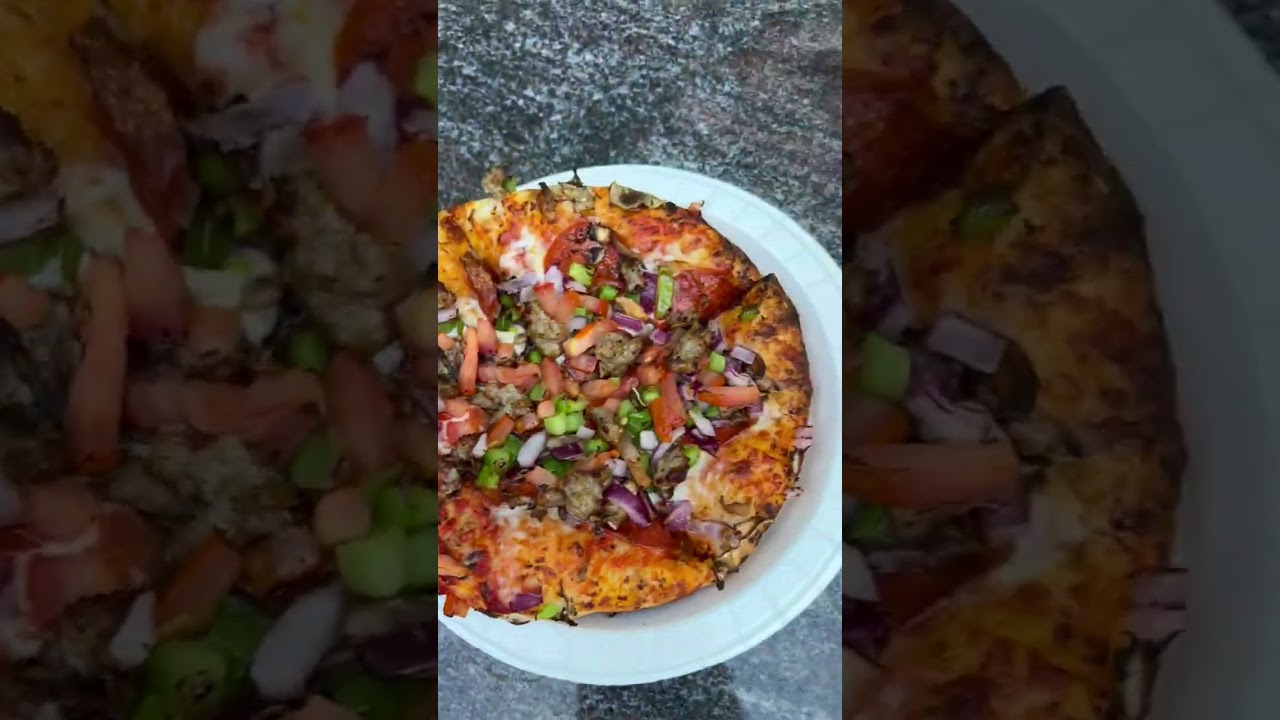 📍 Tasty Subs & Pizza in Sunnyvale.Some of the best Indian pizza I&rsquo;ve had!!!! My fav is the Bhatab!