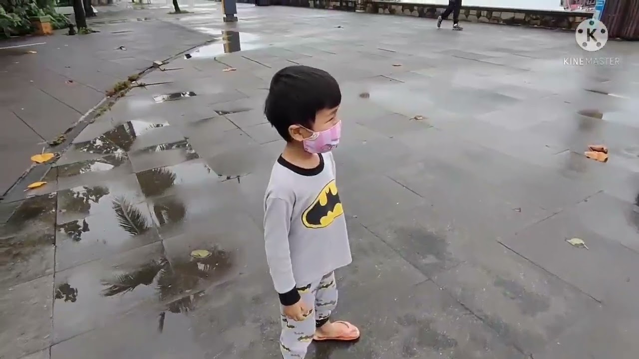 Jakarta city hit by tsunami