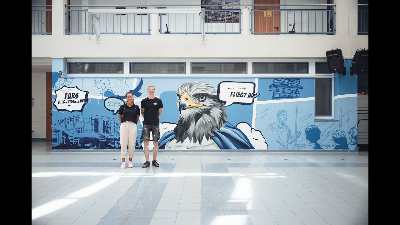Halder x FARS x StoneGraffiti: Ein Bildungsheld f&uuml;rs Schulgeb&auml;ude