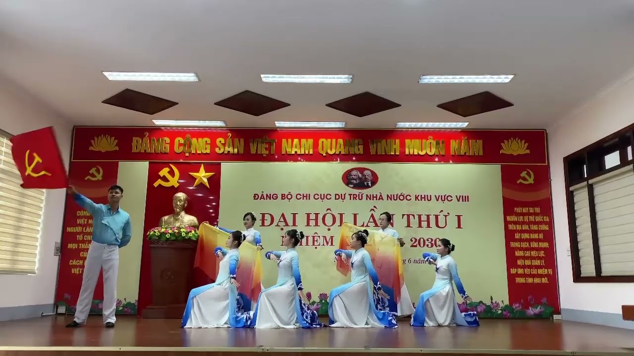 MÚA VIẾT TIẾP CÂU CHUYỆN HOÀ BÌNH