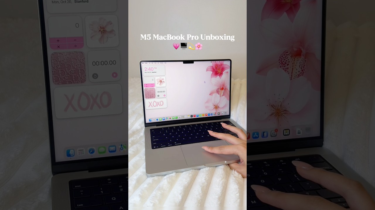 Unboxing my new M5 MacBook Pro in Silver! 💫 