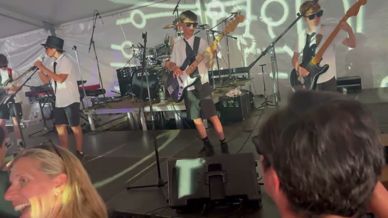 Sophisticated Gentlemen cover Sweet Child O'Mine by Guns and Roses at Beermuda 2025