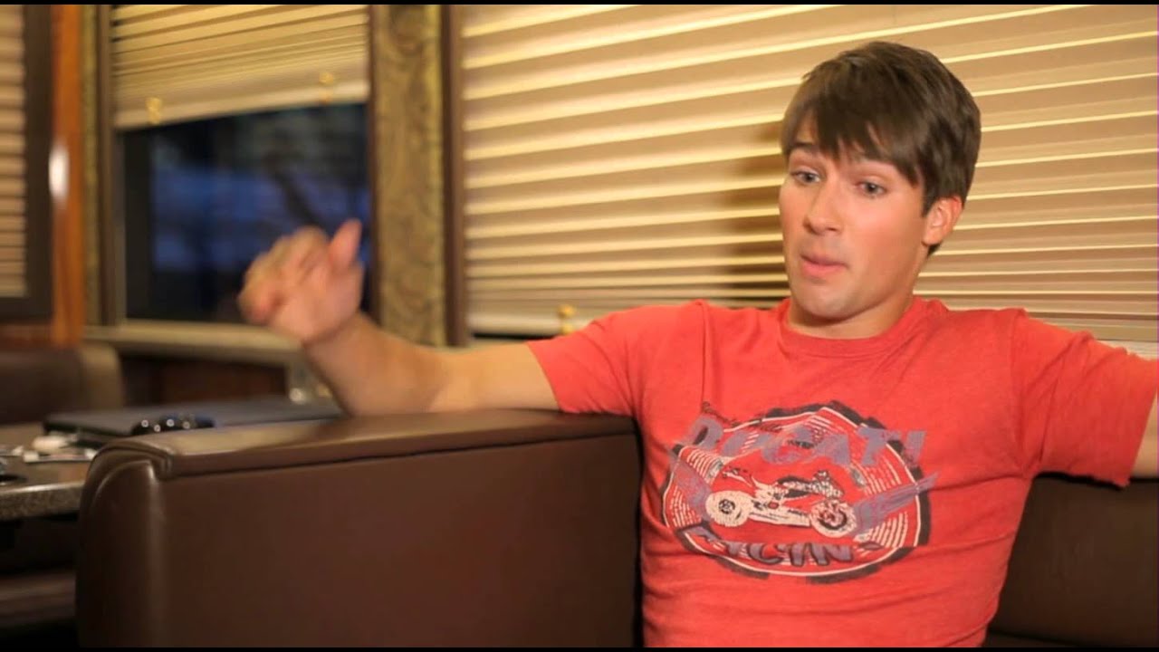 On the road with Big Time Rush - Harmonica Wars