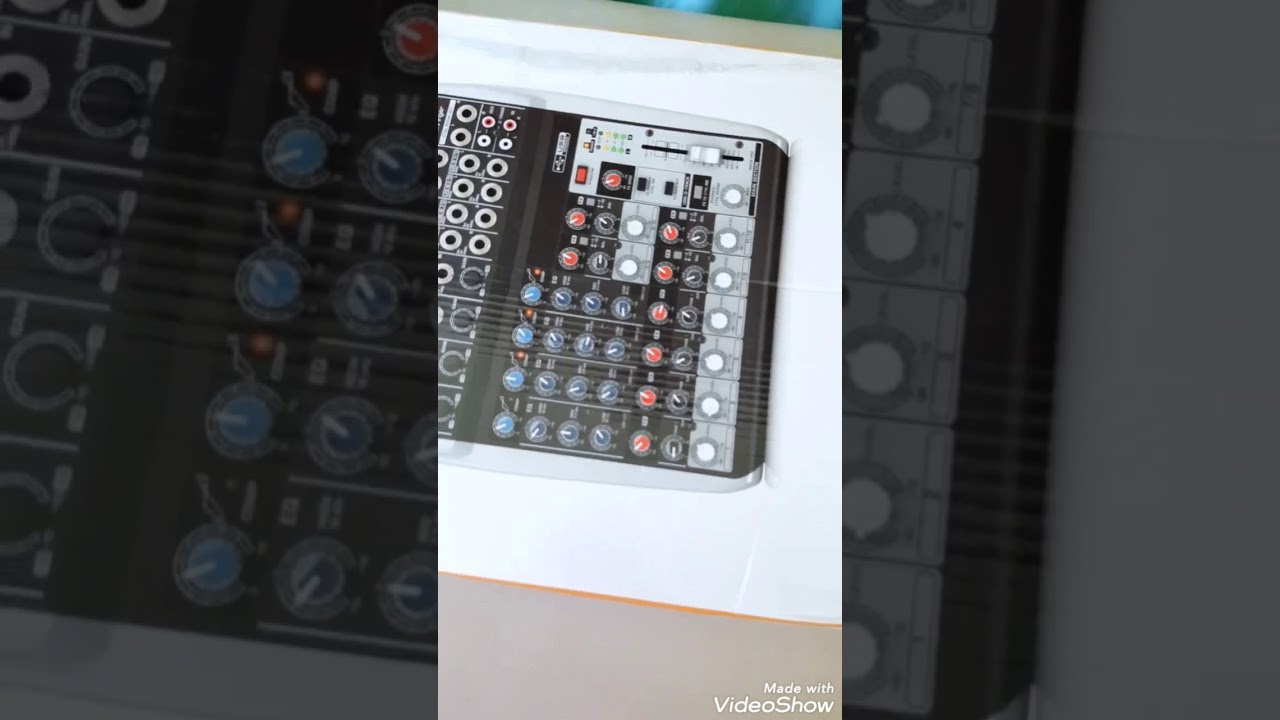 Unboxing XENYX Q1202USB